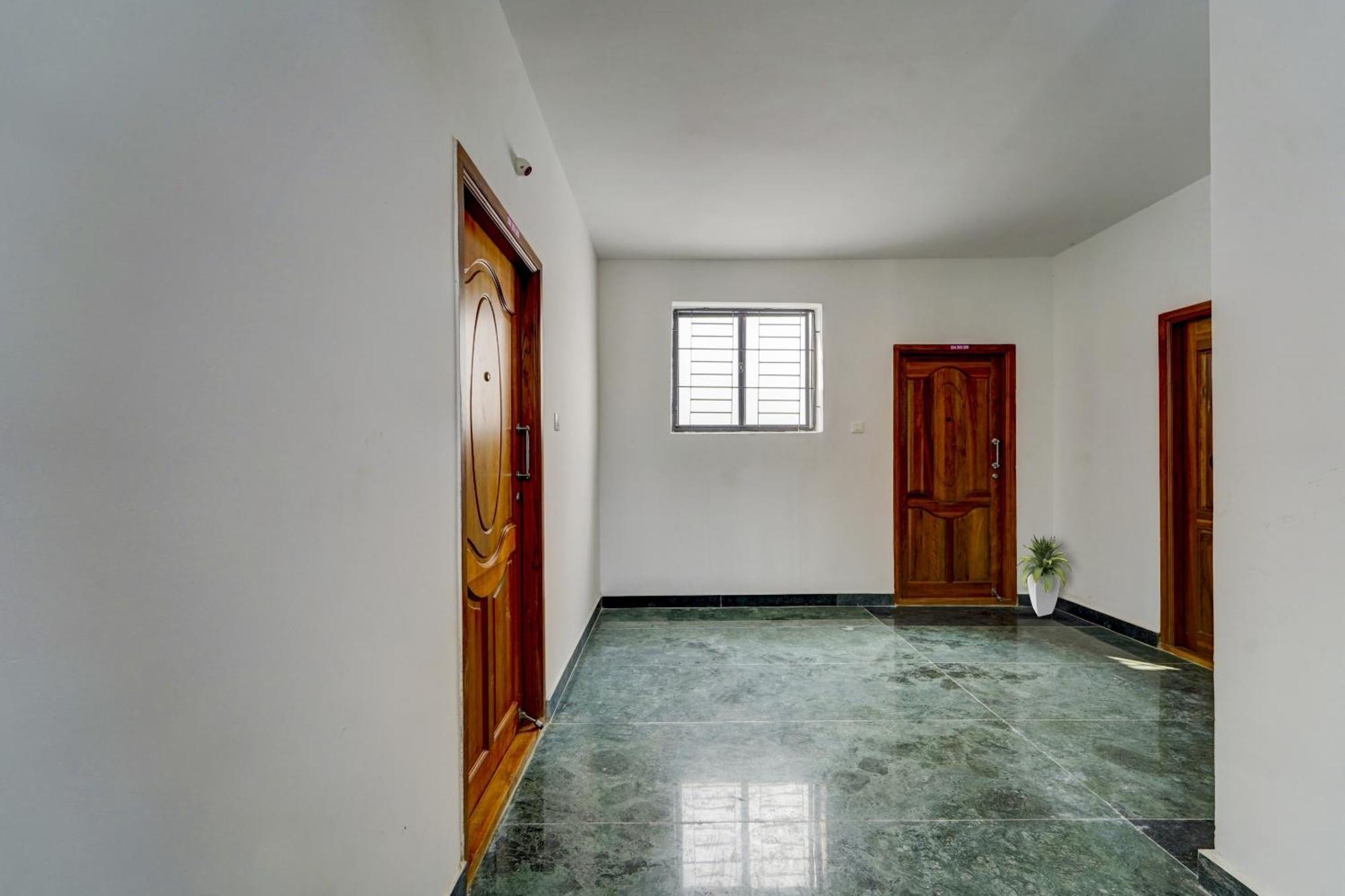 Super Hotel O J2 Service Appartment شيناي المظهر الخارجي الصورة